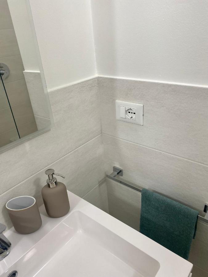 Suite Stresa Milano Centrale 3Pax Wifi Exterior photo